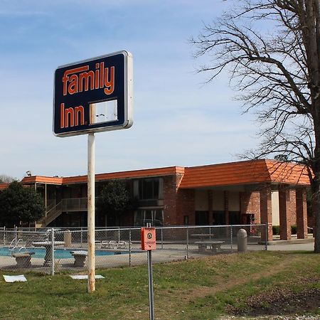 Family Inns Of America Уилямсбърг Екстериор снимка